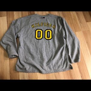 Vintage Tommy Hilfiger Crewneck